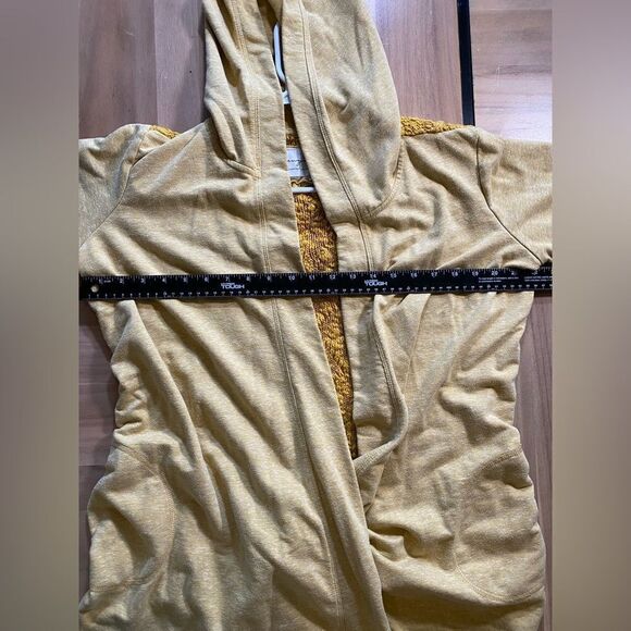 Evys tree yellow cardigan‎ - Picture 5 of 6